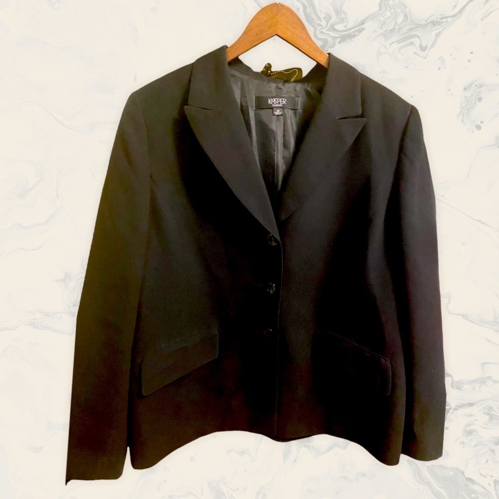 Kasper Classic Three Button Blazer size 18